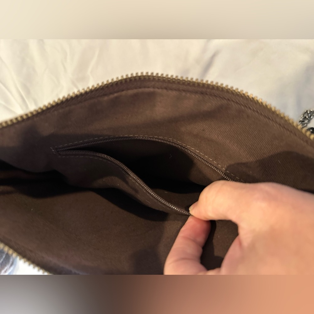 Cowhide bag / crossbody - Picture 5 of 7